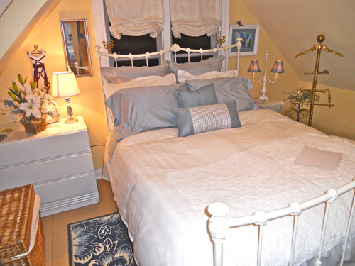 Starry Night Cottage - Bed & Breakfast Inn -  Eureka Springs, AR
